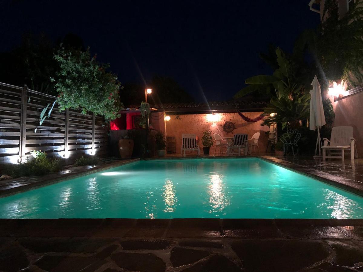 Apartment Rez De Jardin Sur Mer.